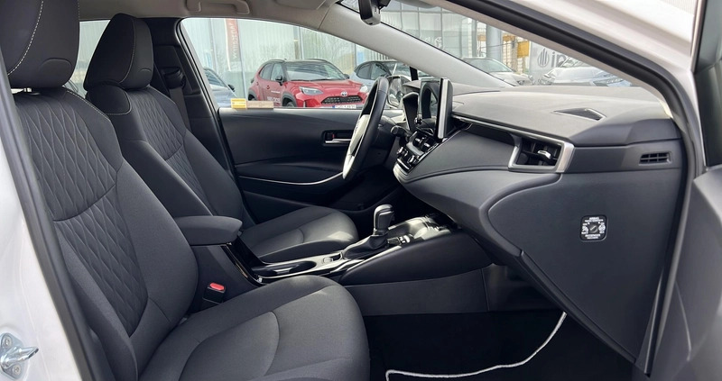 Toyota Corolla cena 105900 przebieg: 24582, rok produkcji 2022 z Cedynia małe 379